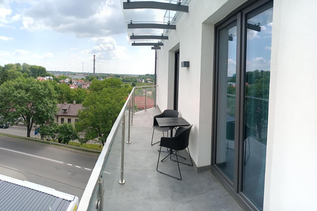 Hotel Sanova Jarosław Kültér fotó