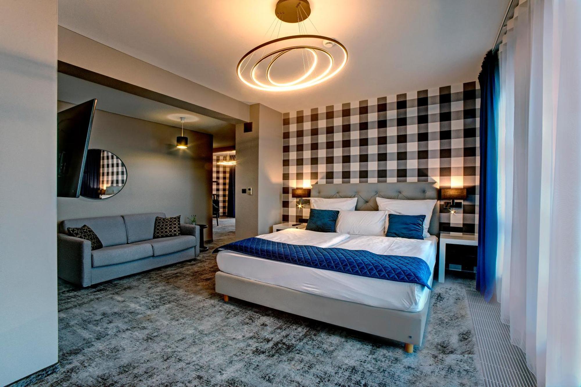 Hotel Sanova Jarosław Kültér fotó
